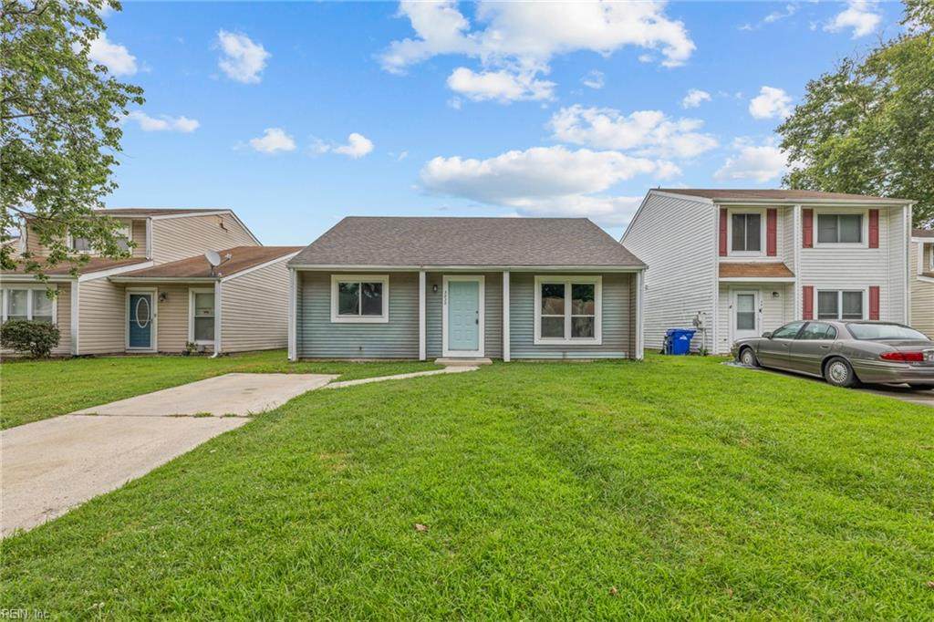 3825 Stateflower Ct - Photo 1