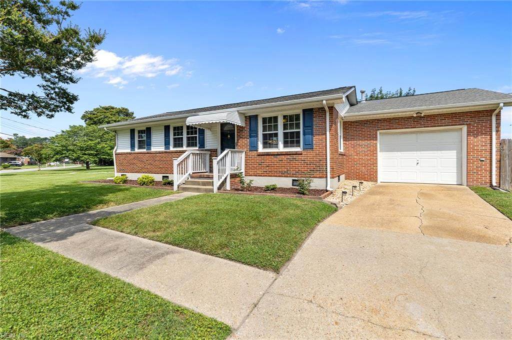 913 Chumley Rd - Photo 1