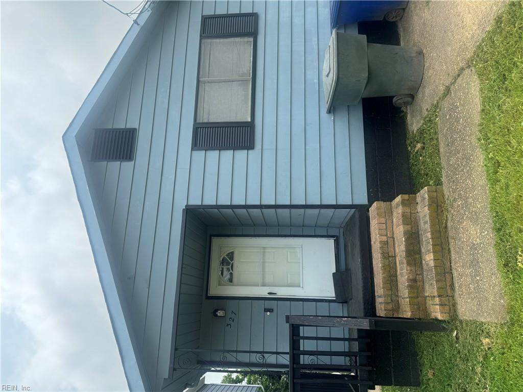 327 Sycamore Ave - Photo 1
