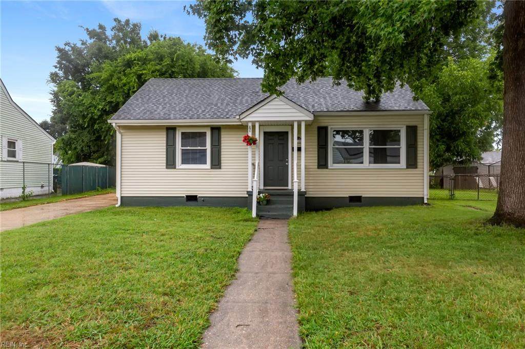 2305 Elaine Ave - Photo 1