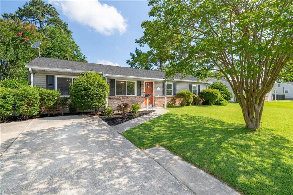 904 Gossman Dr - Photo 1