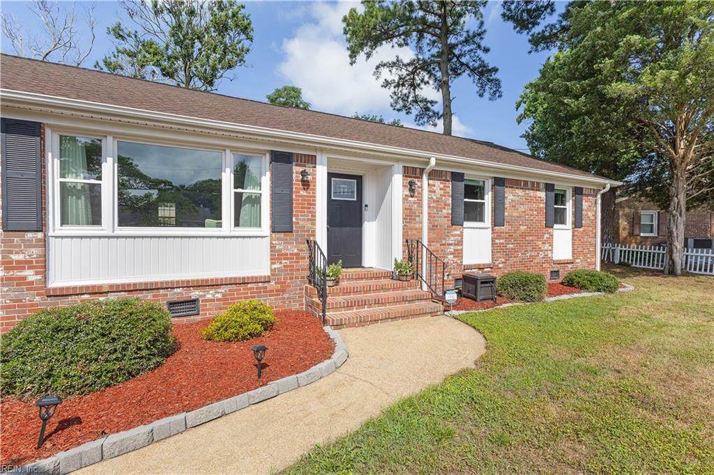 2468 Dunbarton Dr - Photo 1