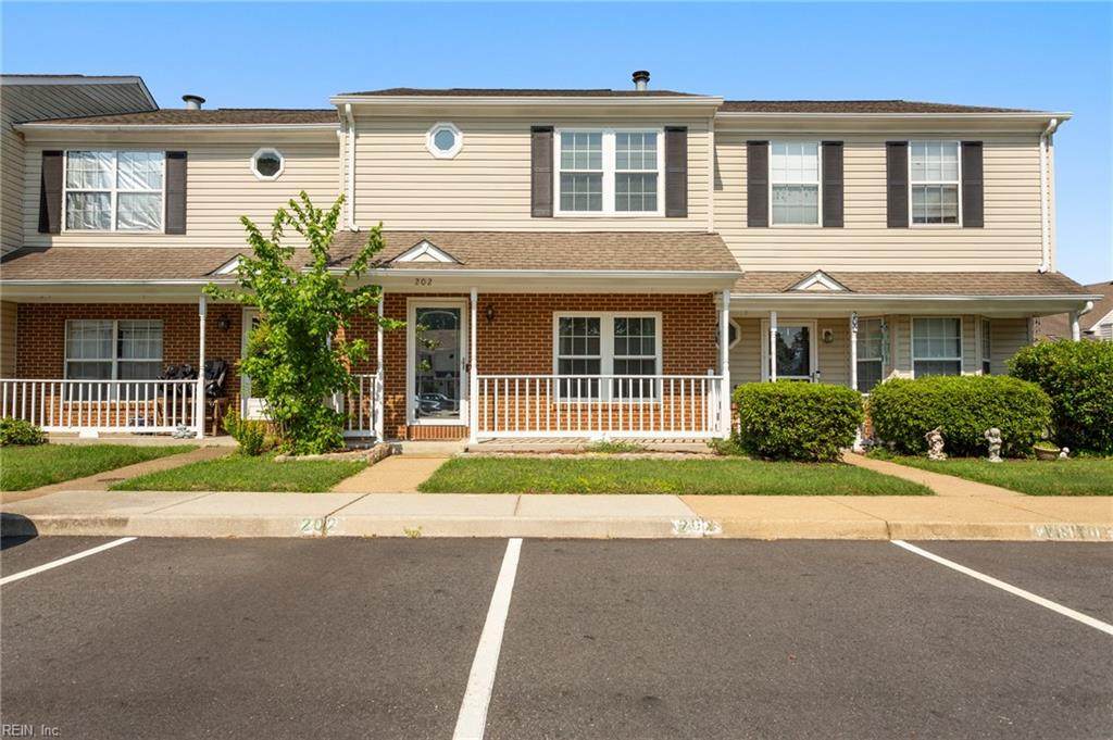 202 Monument Ct - Photo 1