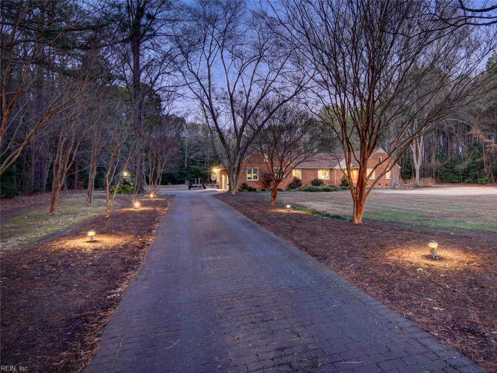 8561 Peanut Dr - Photo 1