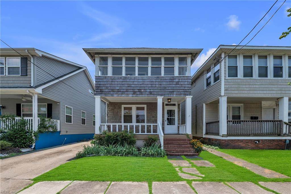 213 38th St - Photo 1