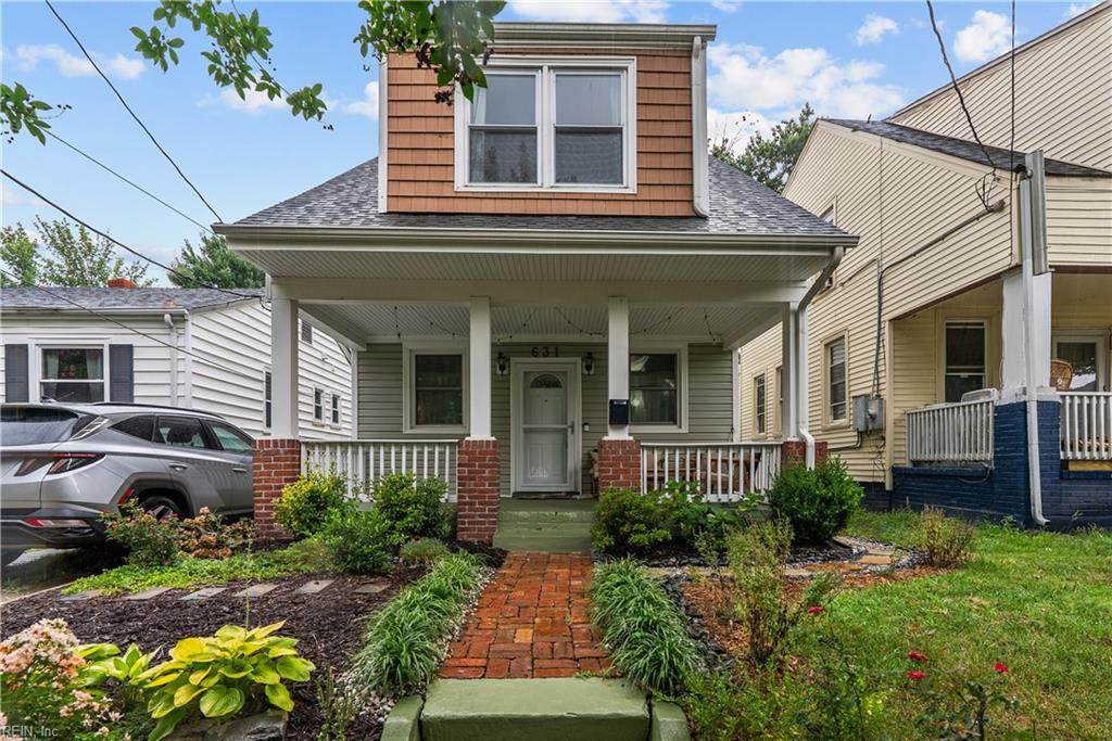631 New York Ave - Photo 1