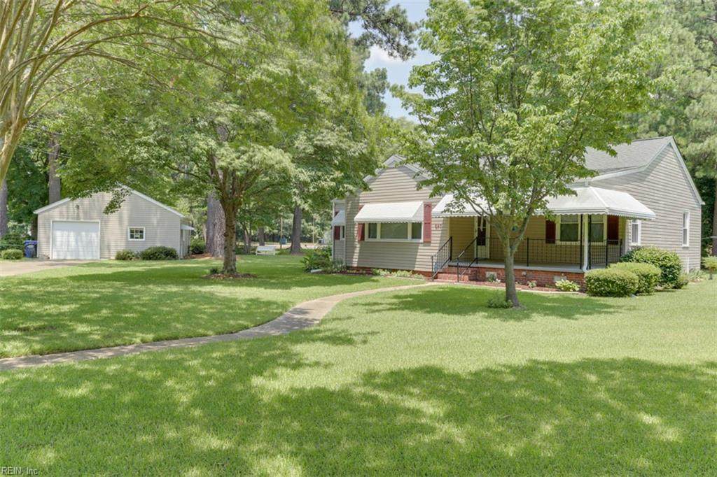 247 Cypress Cir - Photo 1
