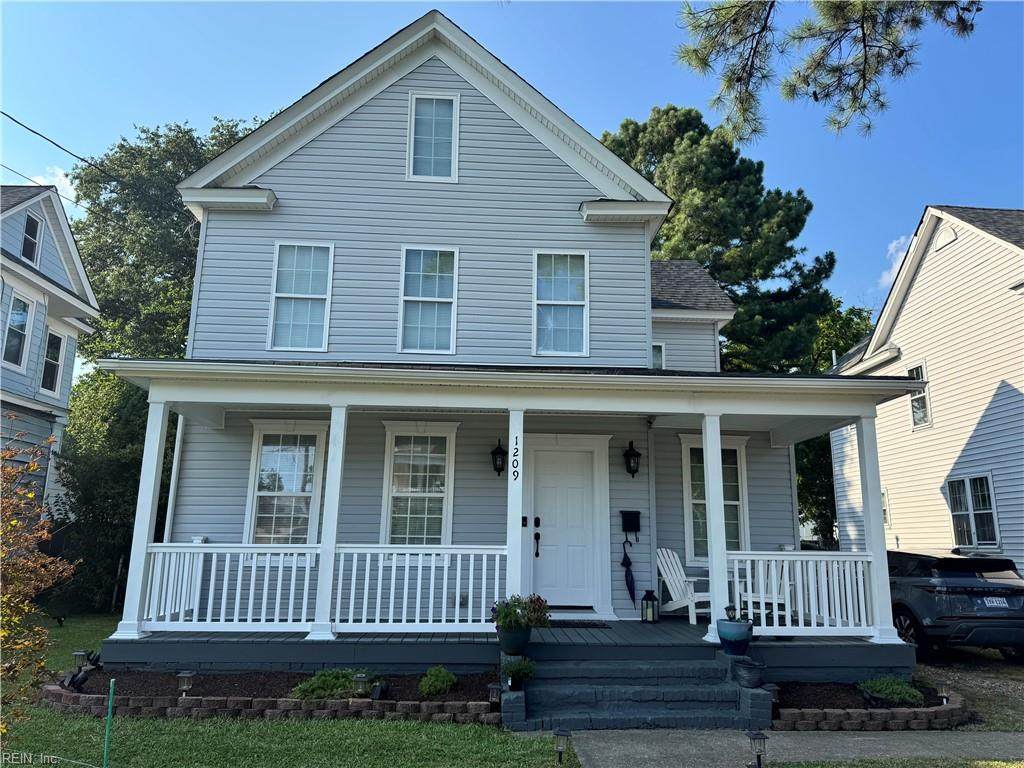 1209 Holly Ave - Photo 1