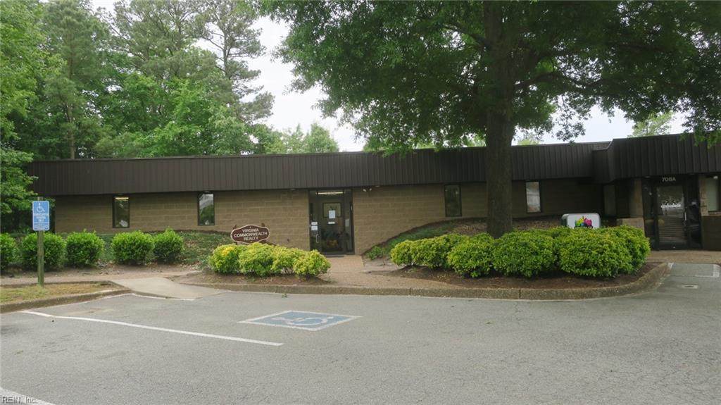 708 Thimble Shoals Blvd - Photo 1