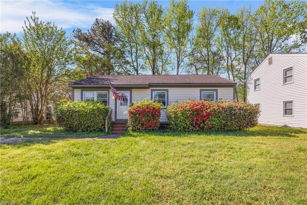 809 Thames Dr - Photo 1