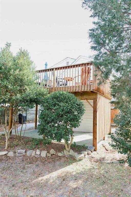 218 66th St - Photo 1