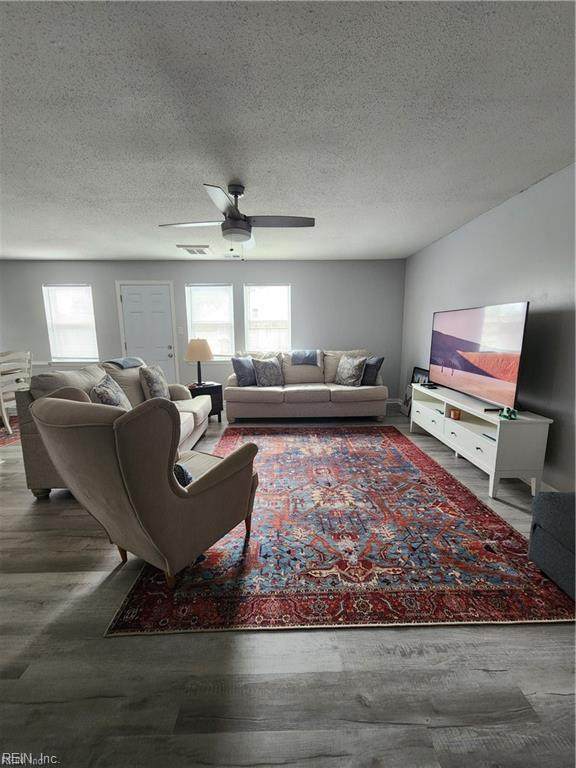 1401 Wendfield Dr - Photo 1