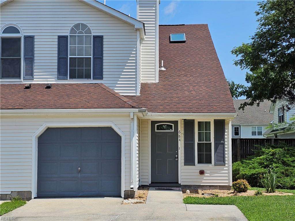 684 Aylesbury Dr - Photo 1
