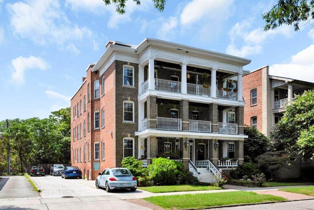 1311 Colonial Ave - Photo 1