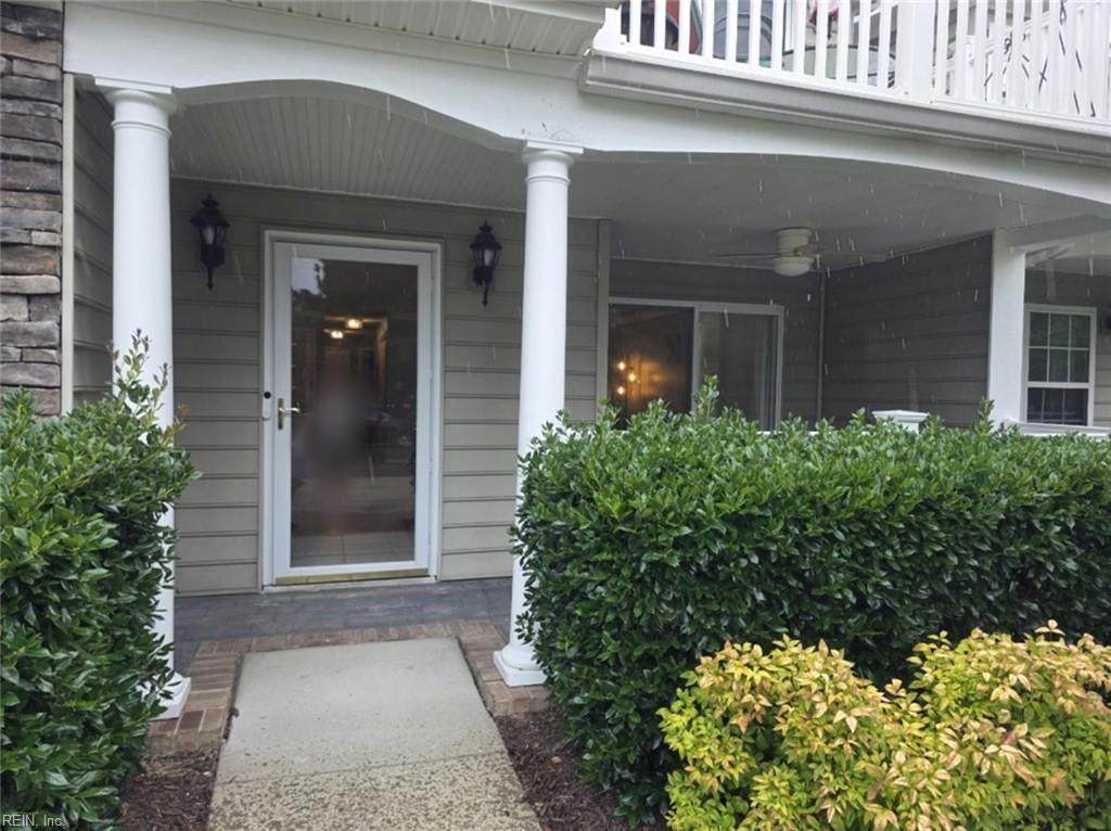 33 Claiborne Dr - Photo 1