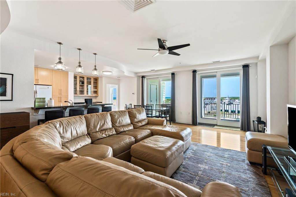 3738 Sandpiper Rd - Photo 1