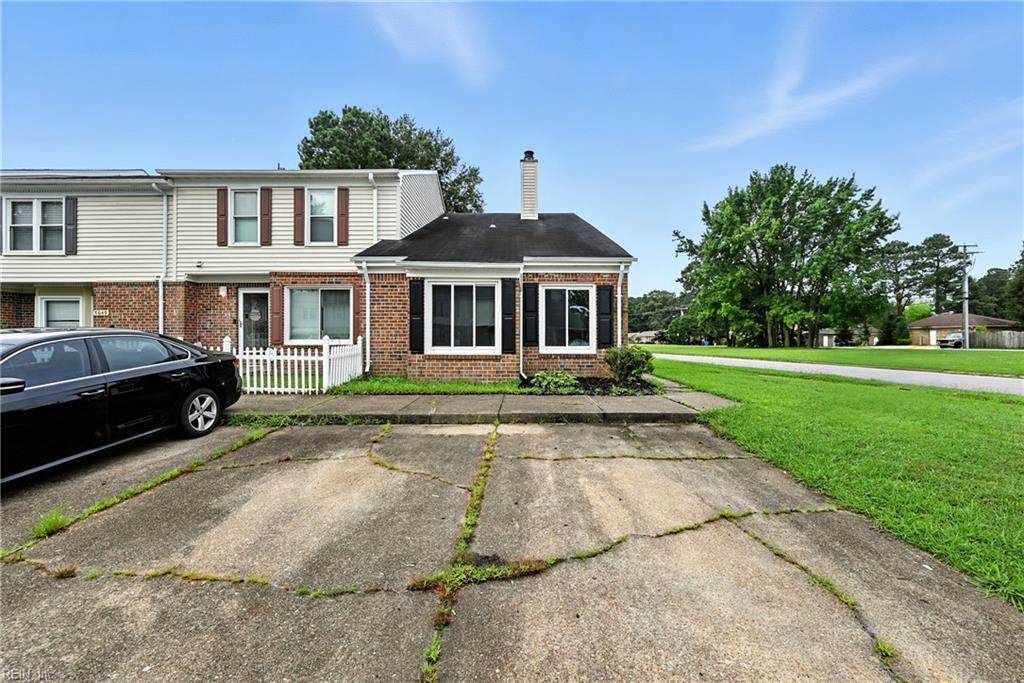 5653 Trafalgar Arch - Photo 1