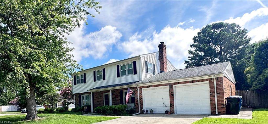 700 Hemlock Cres - Photo 1