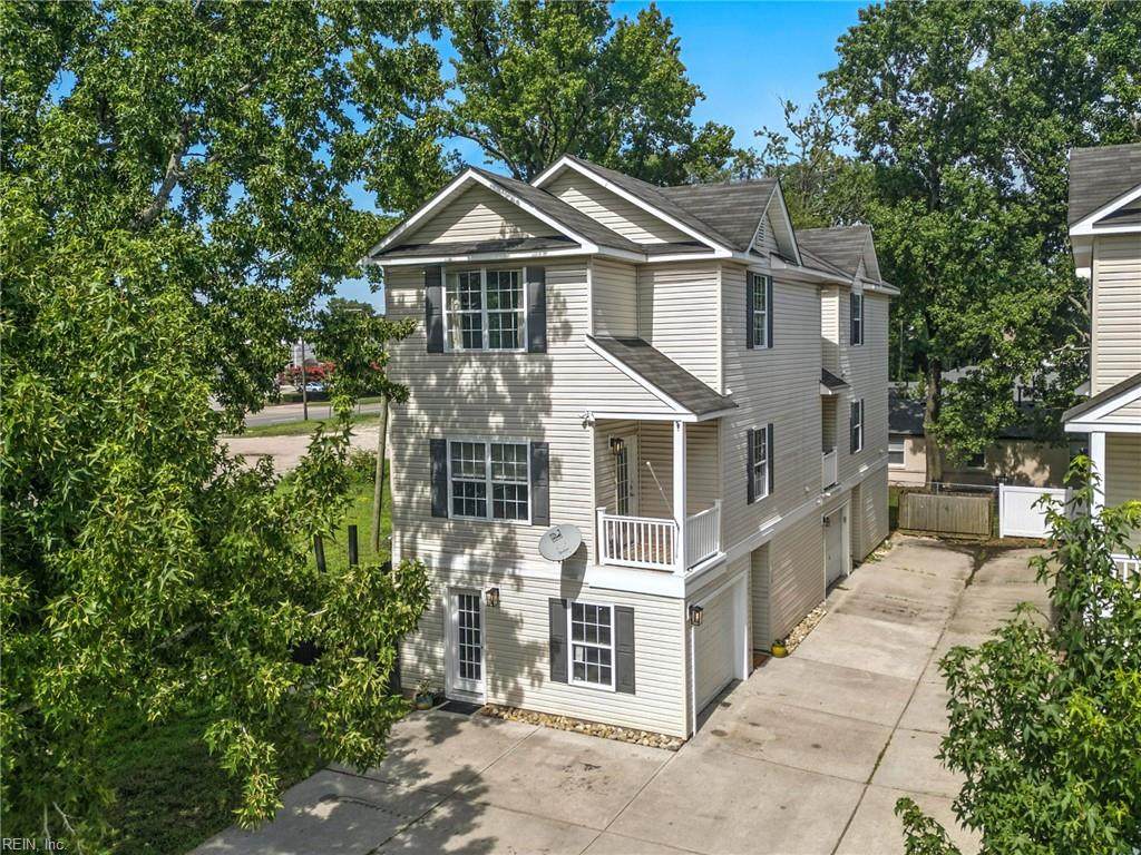 1613 Parks Ave - Photo 1