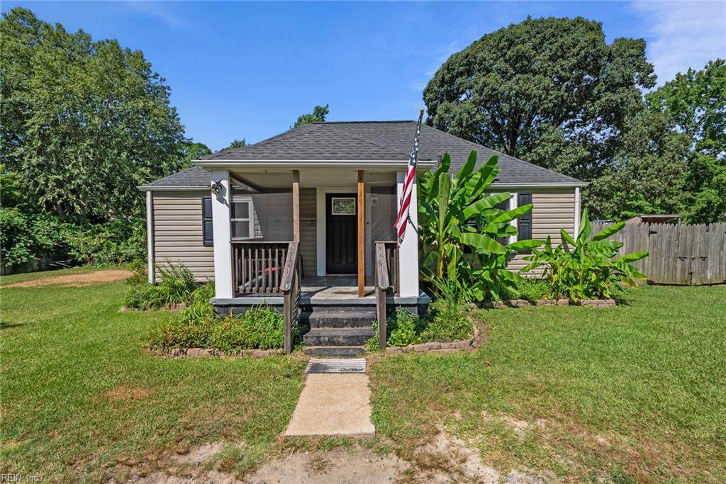 102 Windsor Rd - Photo 1