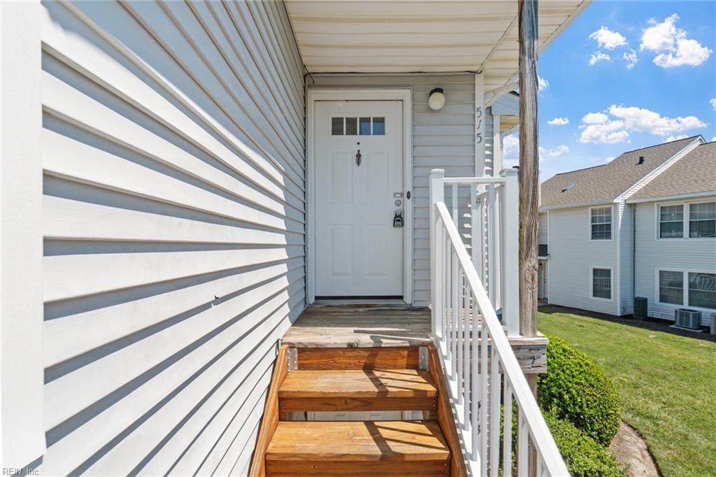 515 Peak Ct - Photo 1