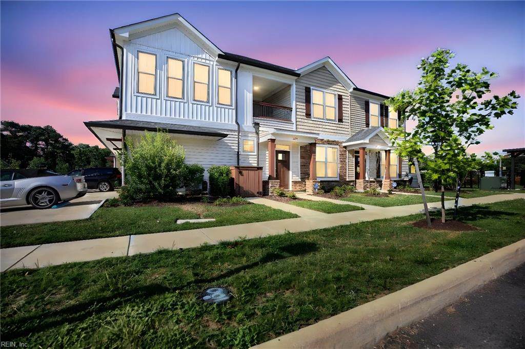 102 Watermark Way - Photo 1