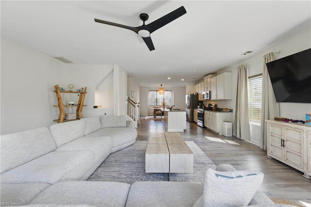 2000 Laycock Ln - Photo 1