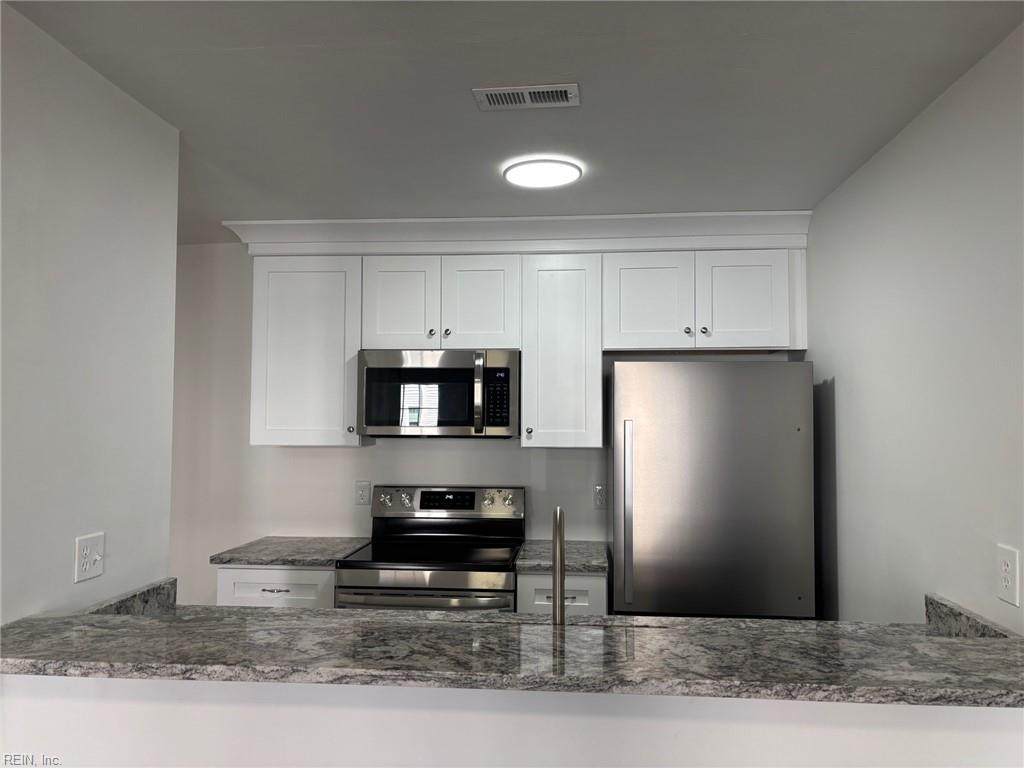 501 Summit Ct - Photo 1