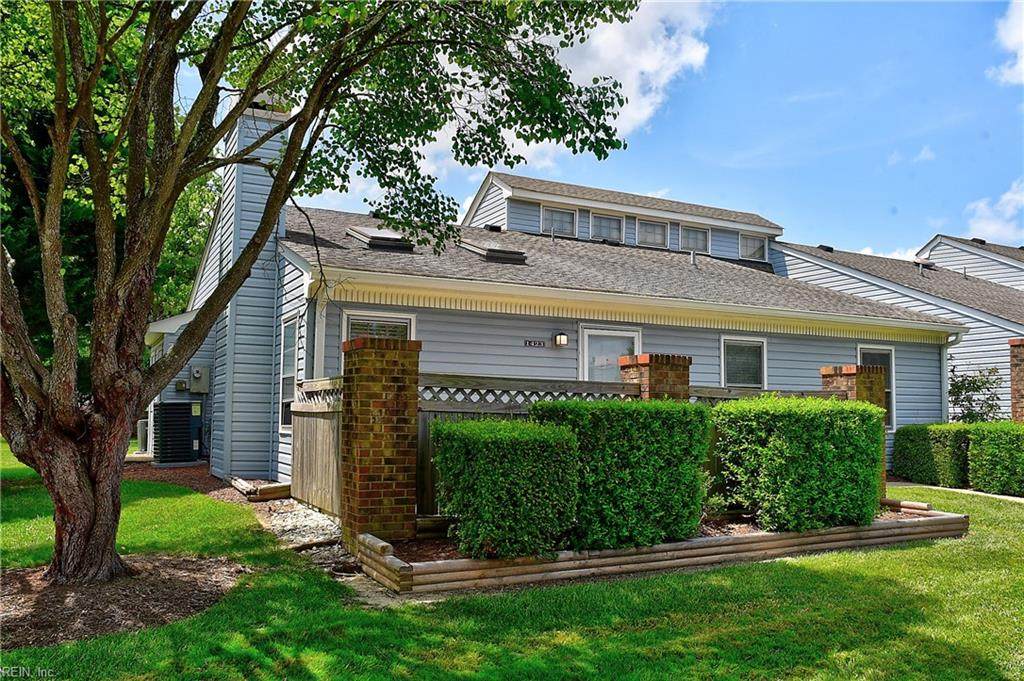 1423 Lake Geneve Dr - Photo 1