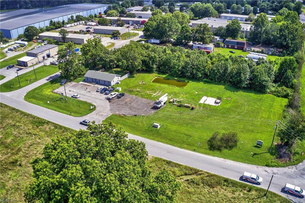 102 Industrial Blvd - Photo 1