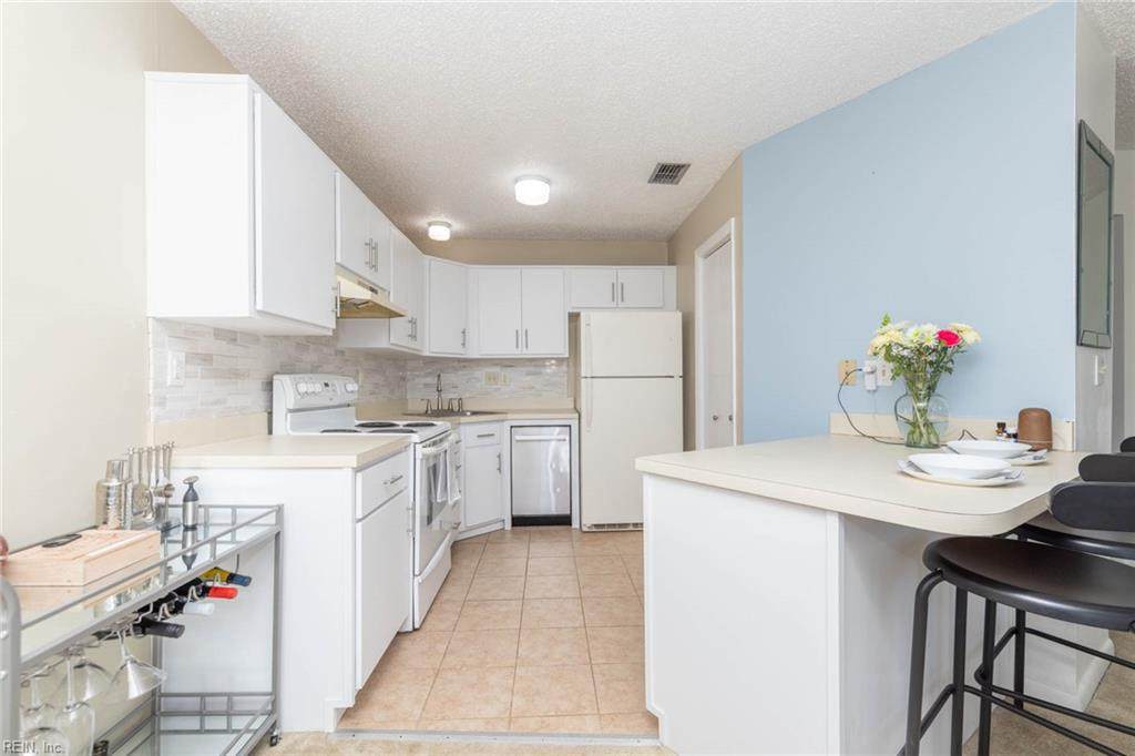 3129 Tidal Bay Ln - Photo 1