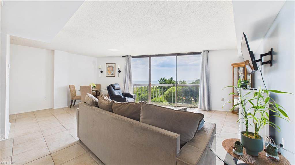 1222 Ocean View Ave - Photo 1