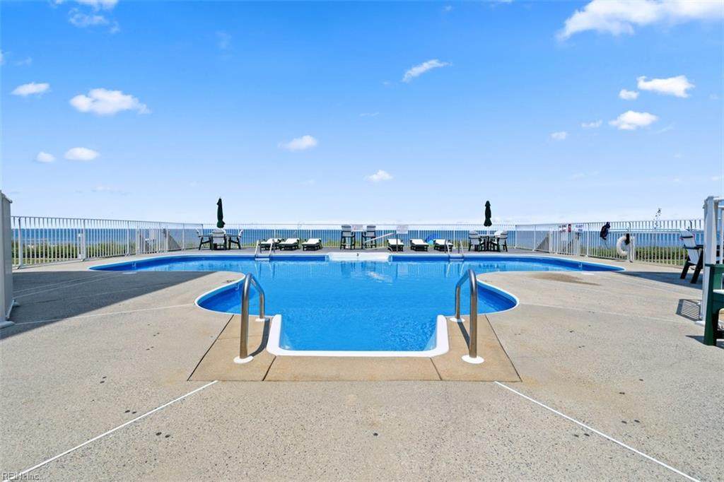 2421 Ocean Shore Cres - Photo 1