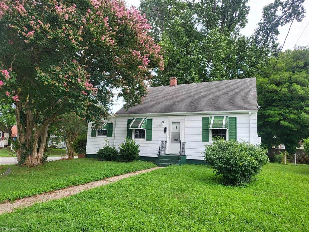 1262 17th St - Photo 1