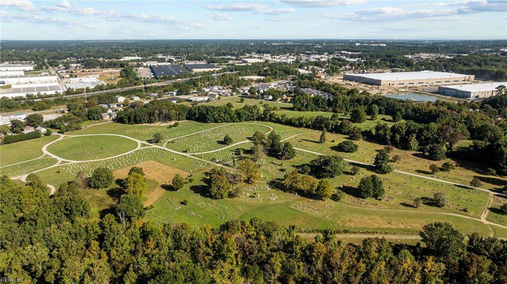 2700 Parish Ave - Photo 1