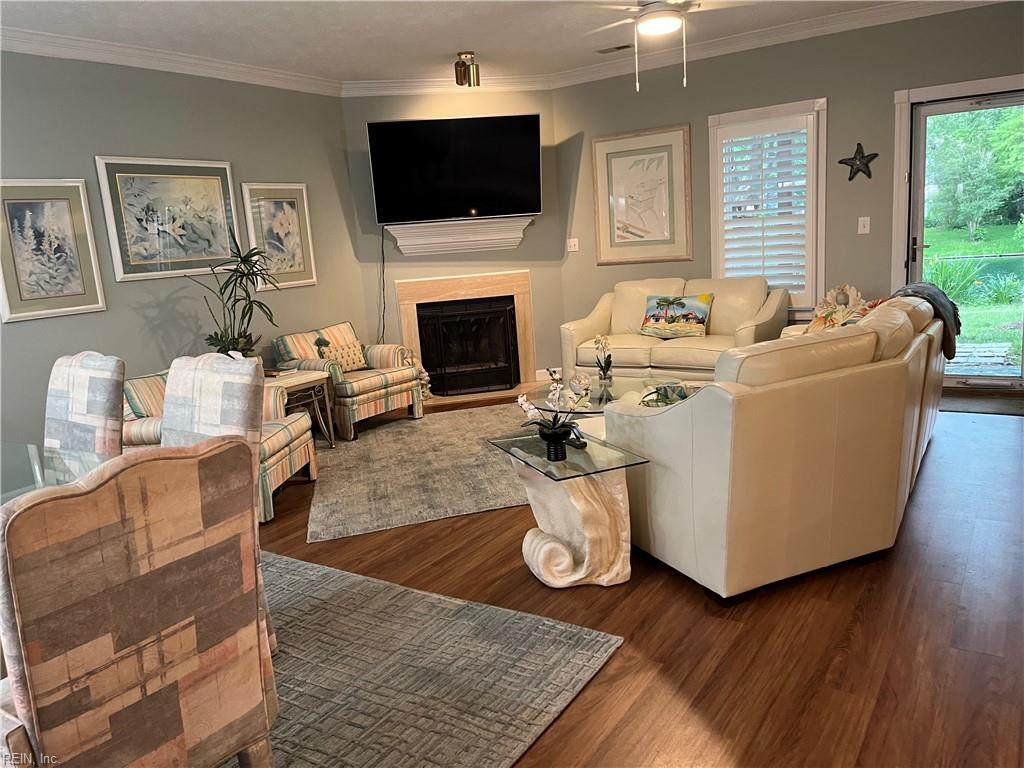 120 Genoa Dr - Photo 1