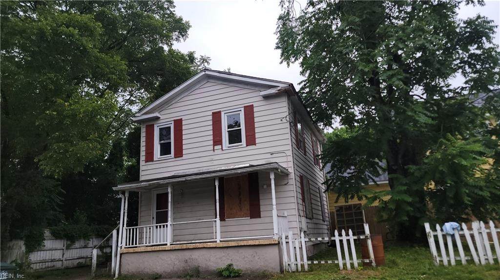 708 Lancaster St - Photo 1