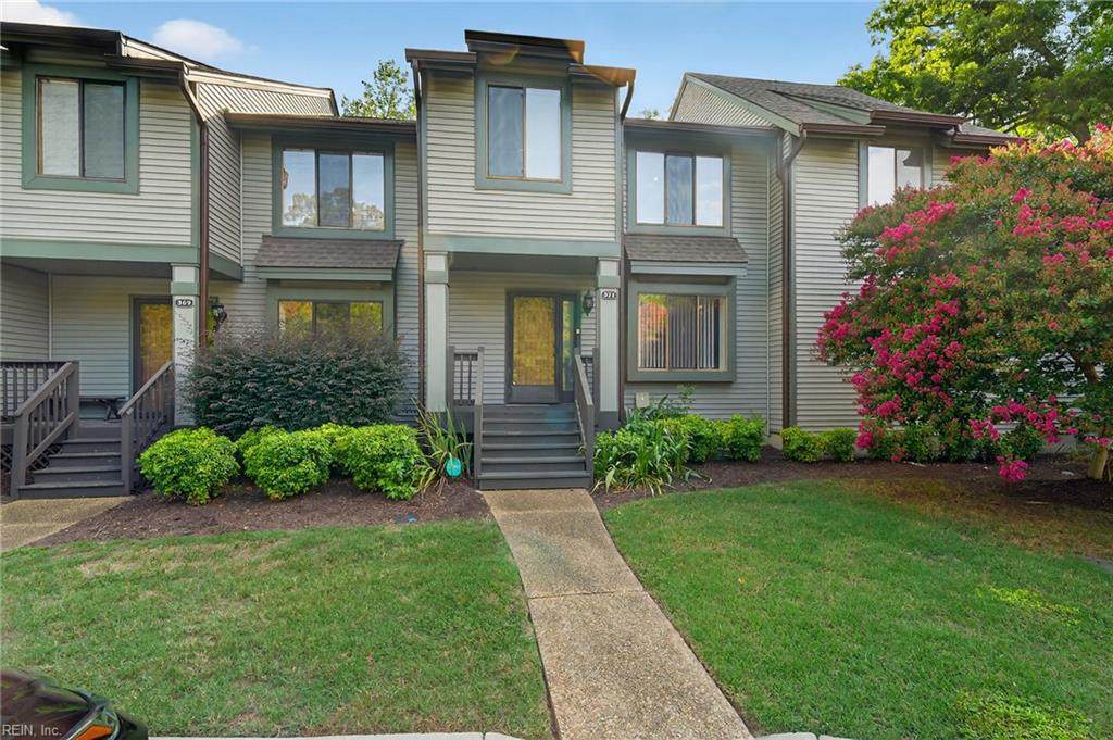 371 Bridgewater Dr - Photo 1