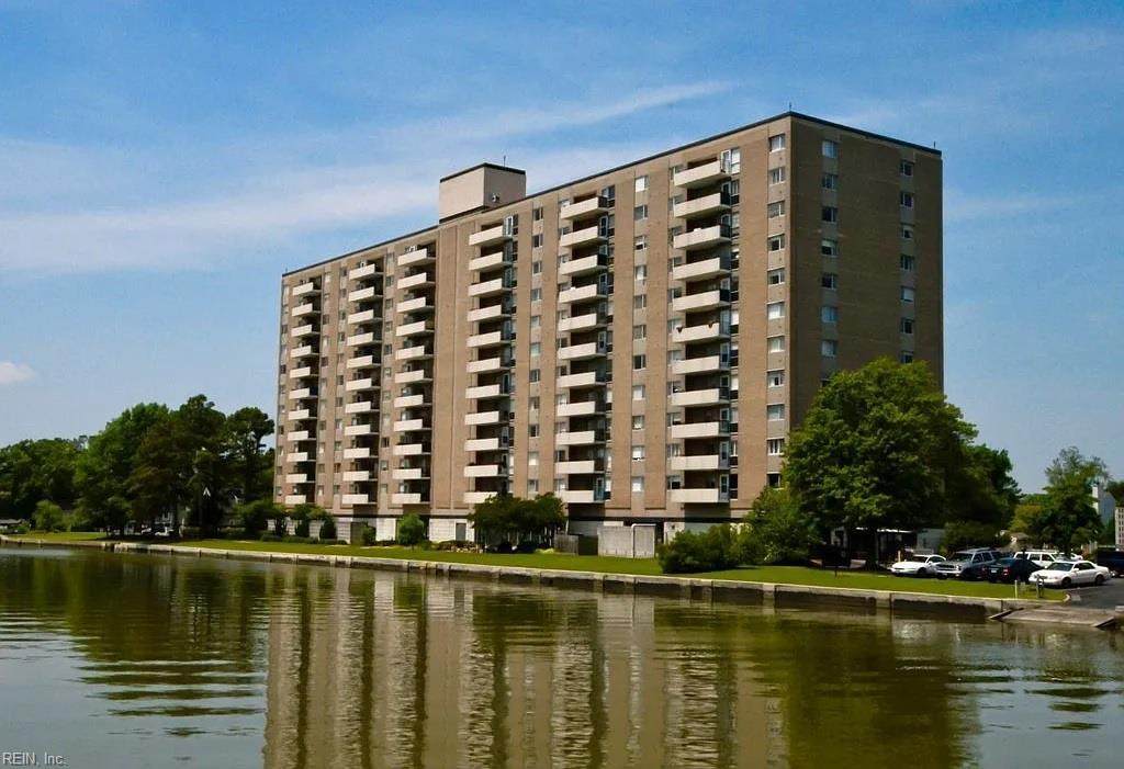 7320 Glenroie Ave - Photo 1