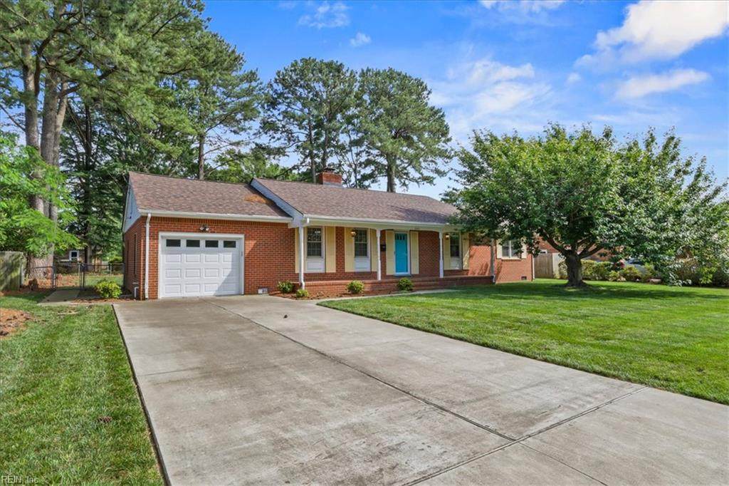 1040 Patrick Henry Way - Photo 1
