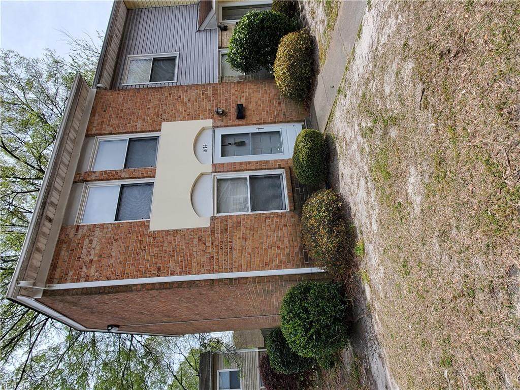 1674 Darren Cir - Photo 1