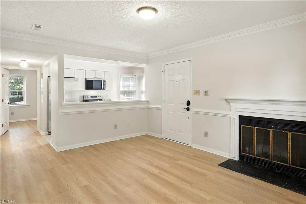 13 Academy Ln - Photo 1