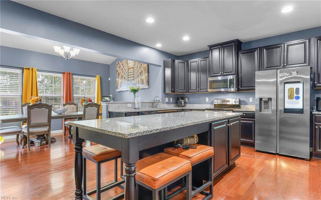 225 Mayberry Ct - Photo 1