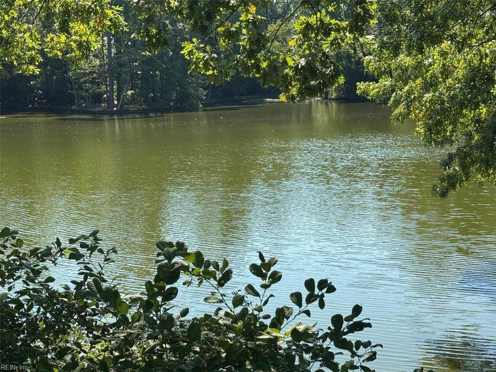 5205 Woolwich Ct - Photo 1