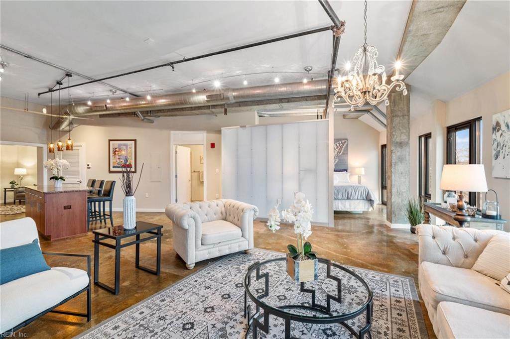 415 Saint Pauls Blvd - Photo 1