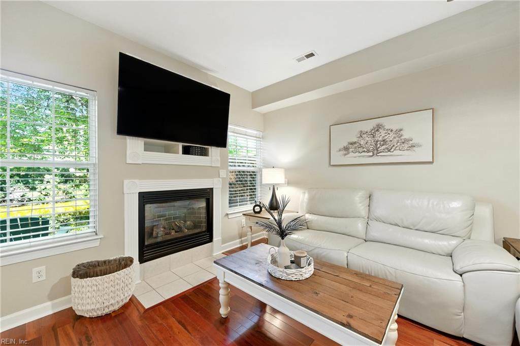 1334 Linkhorn Cir - Photo 1