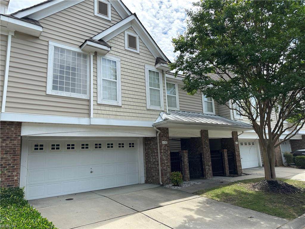 1045 Bay Breeze Dr - Photo 1