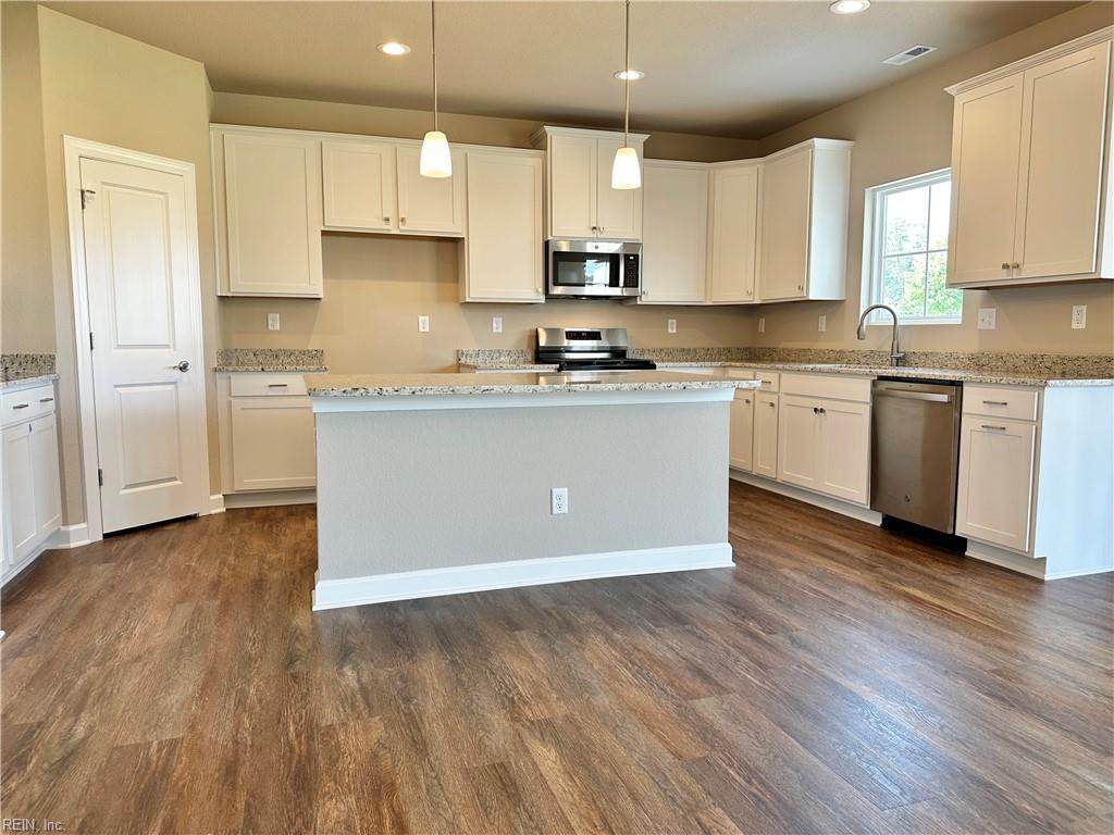 286 Mccormick Dr - Photo 1