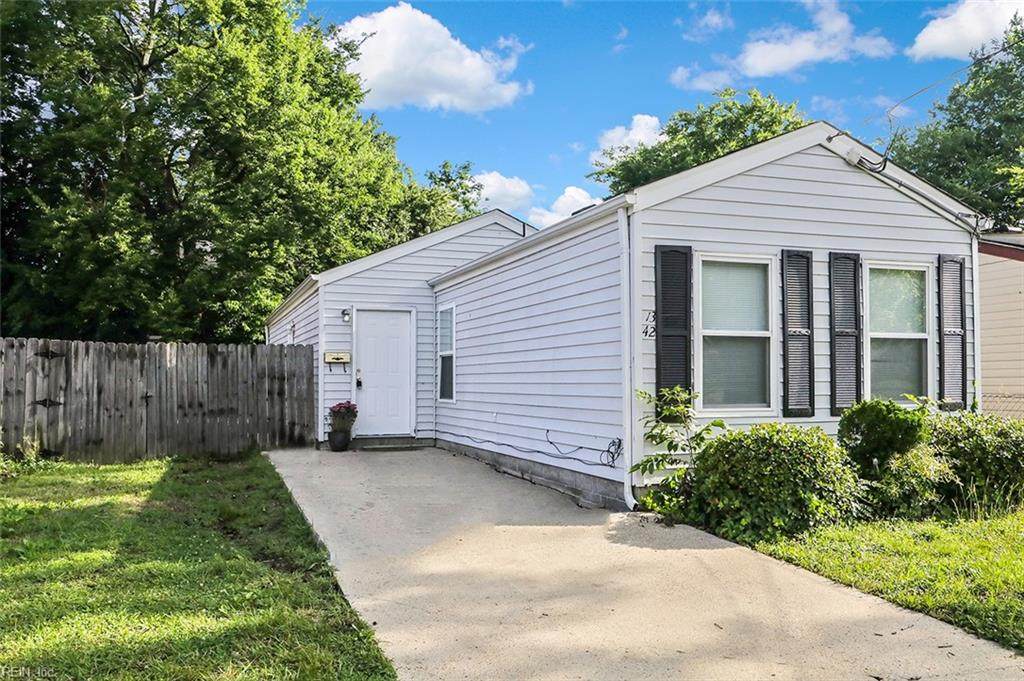 1342 39th St - Photo 1