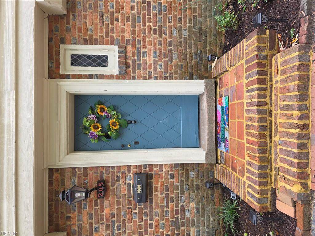 205 River Rd - Photo 1